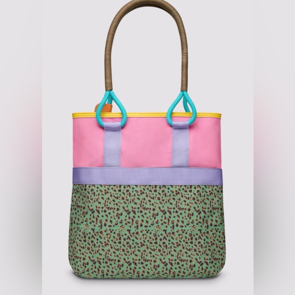 NWT Flower Mountain TOTE BAG in Lilac-Pink - Picture 4 of 6